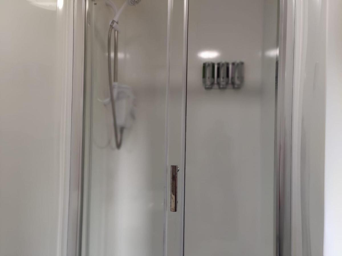 Double Ensuite Rooms Swansea Kültér fotó